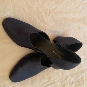 Mansur Gavriel Heels